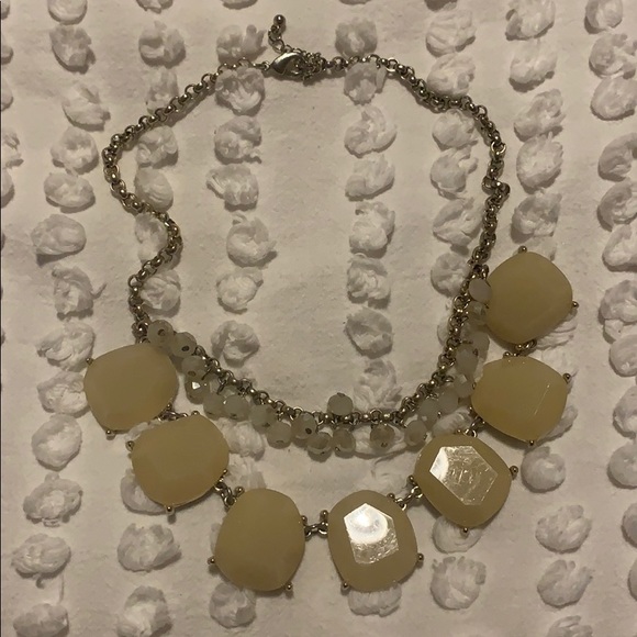Loft white cream jeweled necklace - Picture 2 of 2